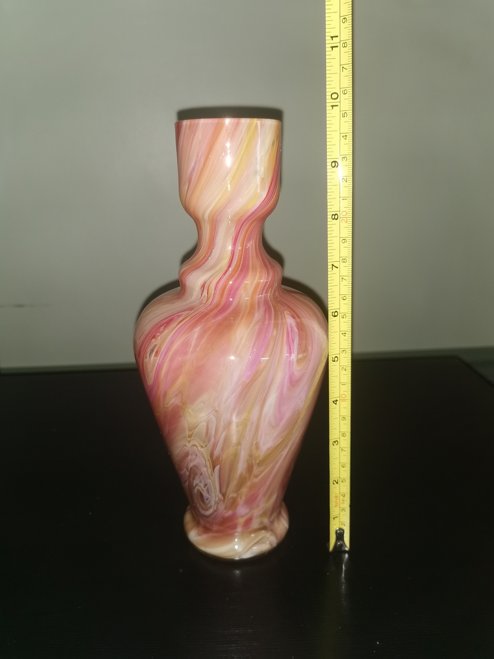 Art Glass Vase Pink Amber White Swirl Hourglass Neck 9.75" - Picture 8 of 11